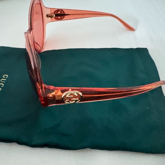 Gucci oval sunglasses main image 4